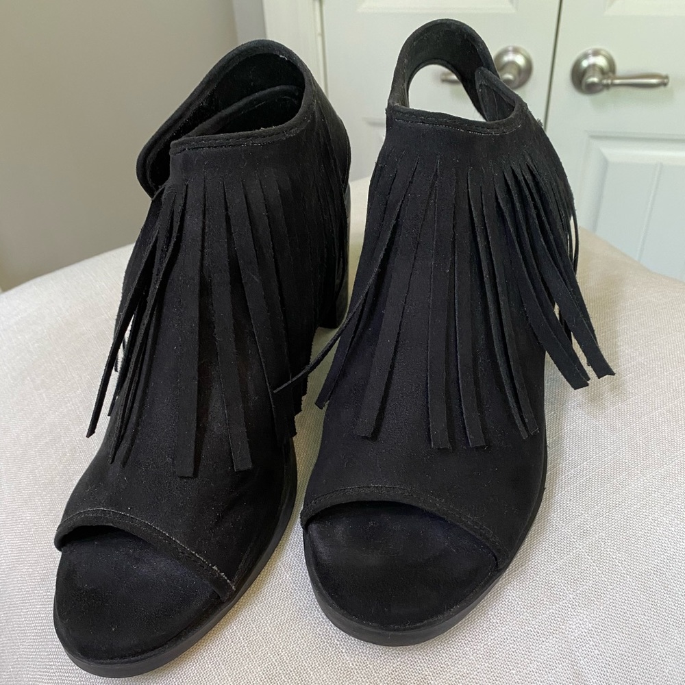 Casual chunky heels